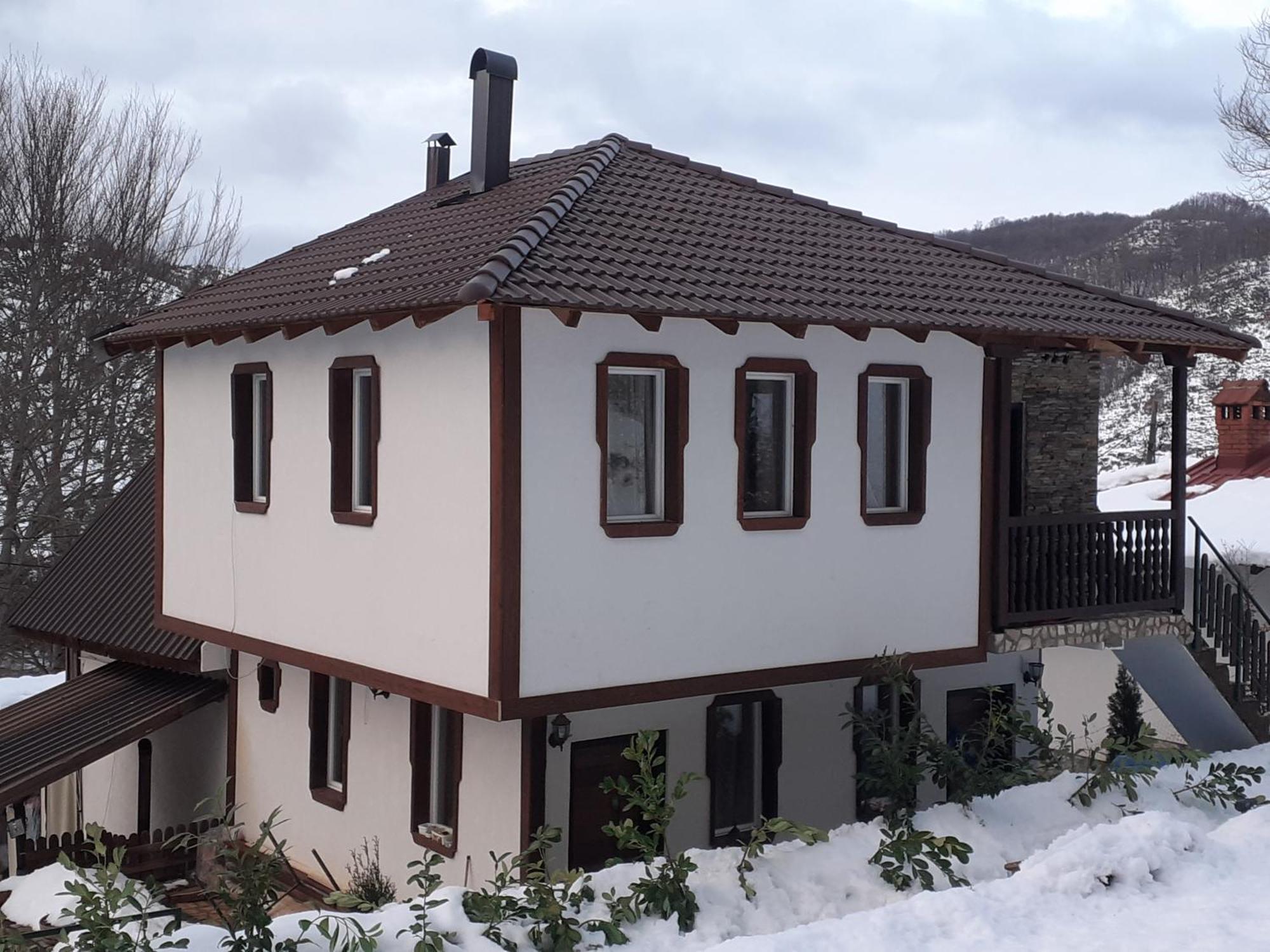 Restaurant And Apartments - T'Ga Za Jug Lazaropole Buitenkant foto